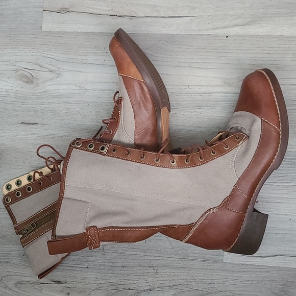 WOMEN'S TIMBERLAND BOOTS - Picture 6 of 6